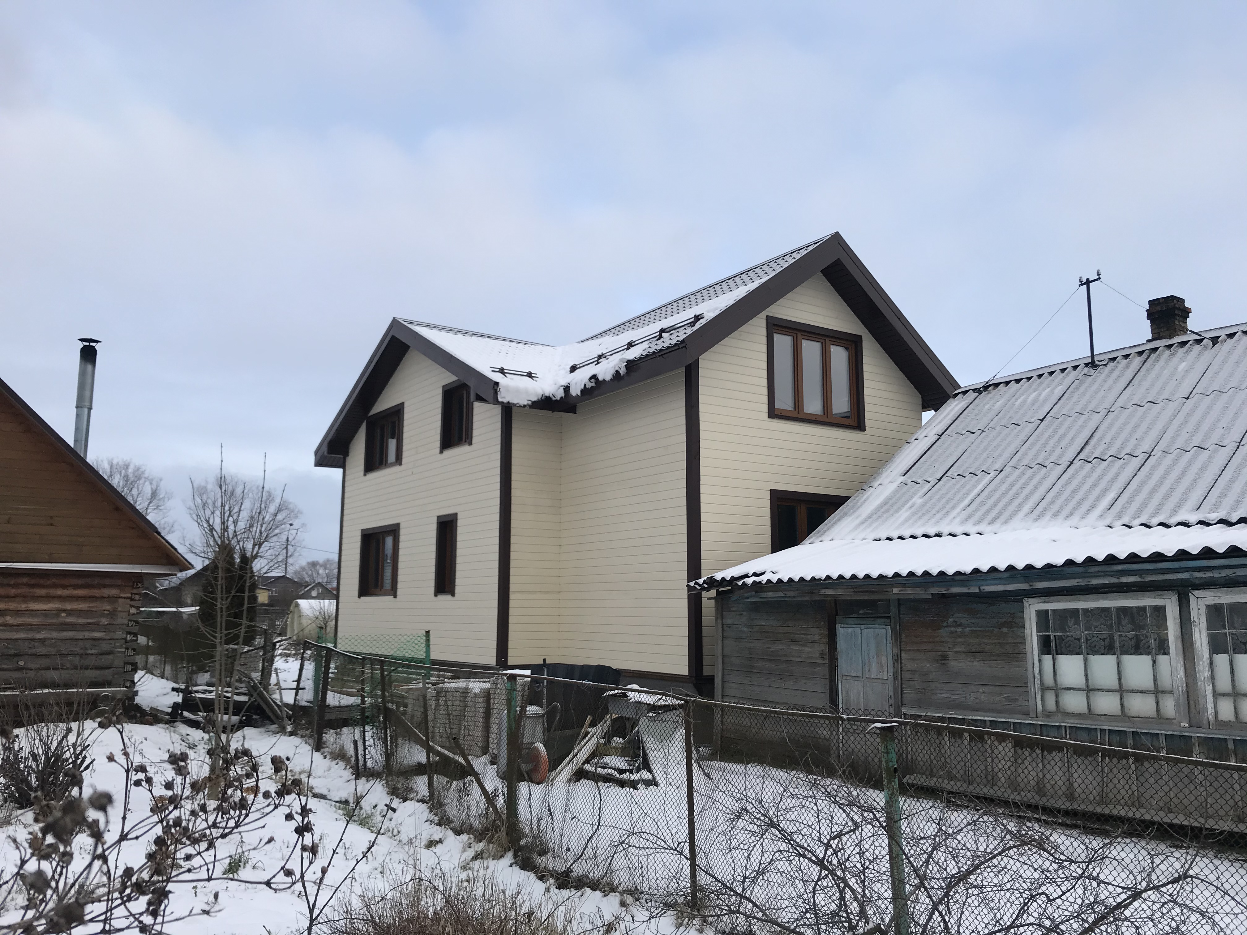 Каркасный дом, Каркасный дом,